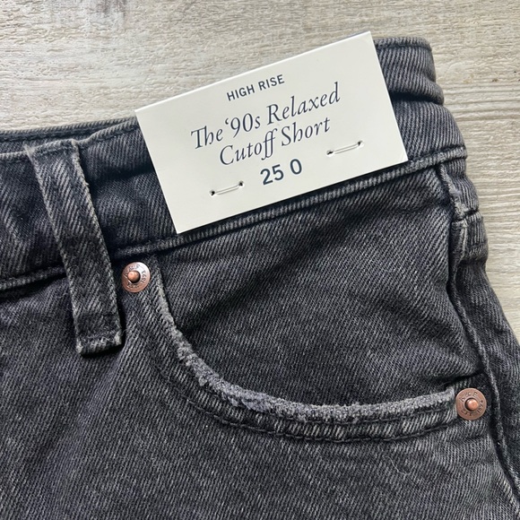 Abercrombie Women High Rise 90s Cutoff Denim Jean Short Washed Black Size 25 - Picture 10 of 16